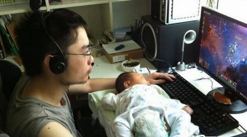 My Dad Playing DOTA When I Was A Baby - Checkmate 