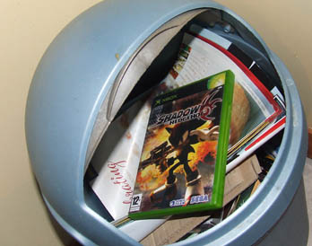 Here is where the game now lives, In a bin in my kitchen...fuck this game.