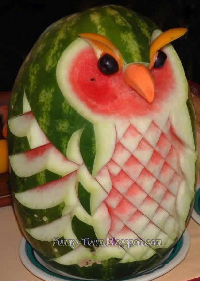  Melon Owl fights the establishment!