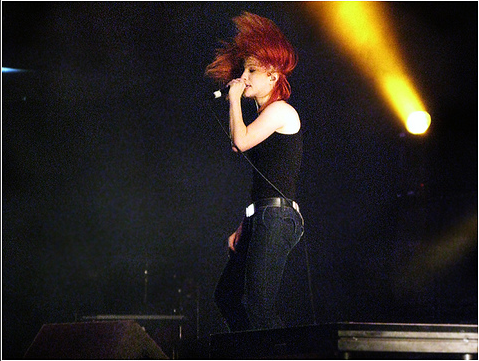 Hayley performing at Give it a Name 2008