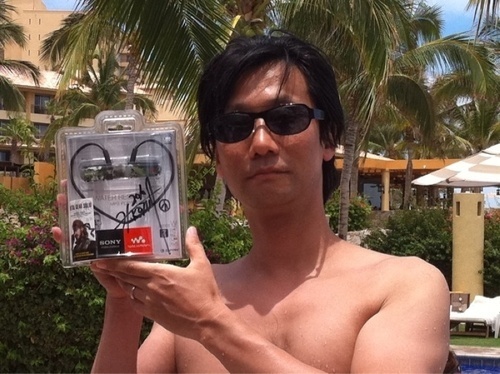 Not even a shirtless Hideo Kojima could get me interested in Transfarring.