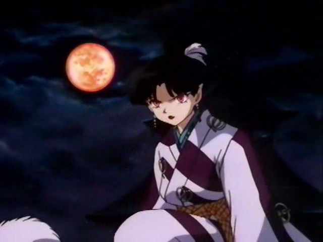 Kagura in the moonlight