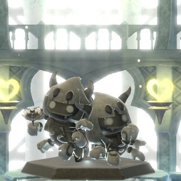 A statue depicting Taranza with Sectonia in her original form.