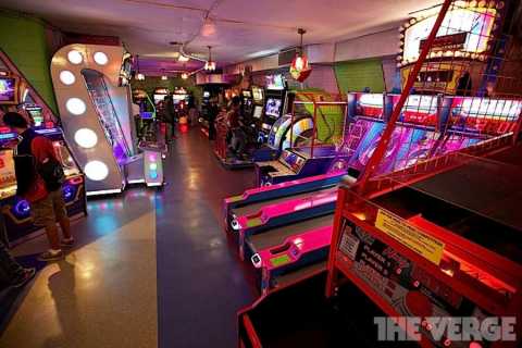 This is that same section of the arcade today, as photographed by The Verge's Joshua Kopstein.