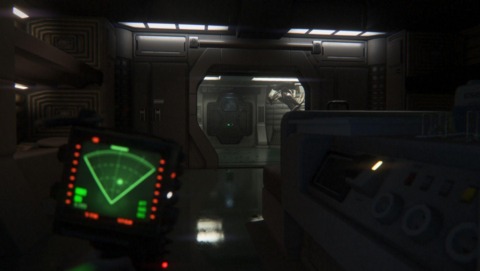 These moments, hiding in plain sight while the Xenomorph walks by, are truly terrifying.