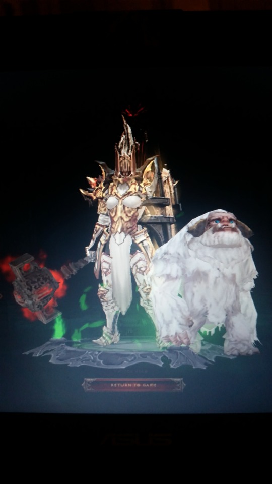 To bring you this pic of the frankly stunning Poosader the Crusader, I had to take a picture with my phone then email it to myself as my laptop cannot run Diablo III, a web browser, and MS Paint at the same time.