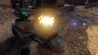 A player fights against a requisitioned Wraith.