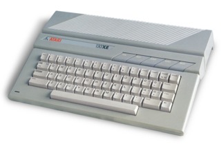 Atari 130XE.