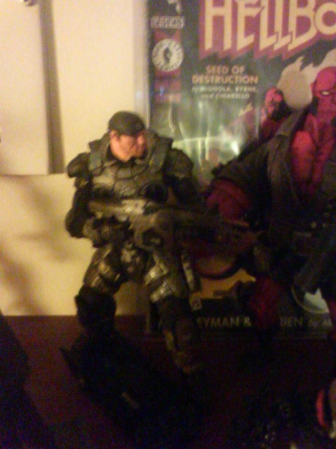 Marcus Fenix broing out with Hellboy. Gamecube not pictured.
