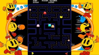  In widescreen, Pac-Man maintains it's original aspect ratio - plus sidebars, of course.