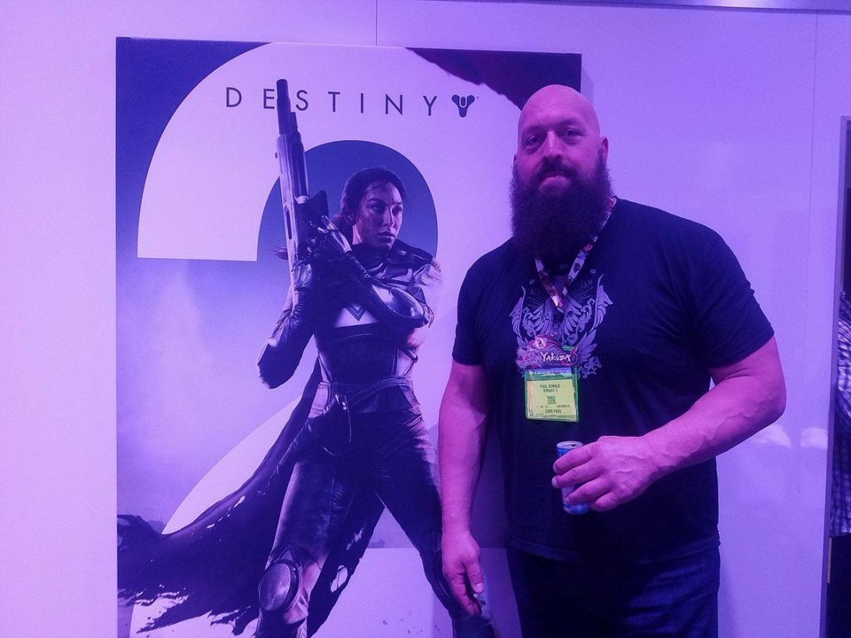 The Big Show approves of Destiny 2.