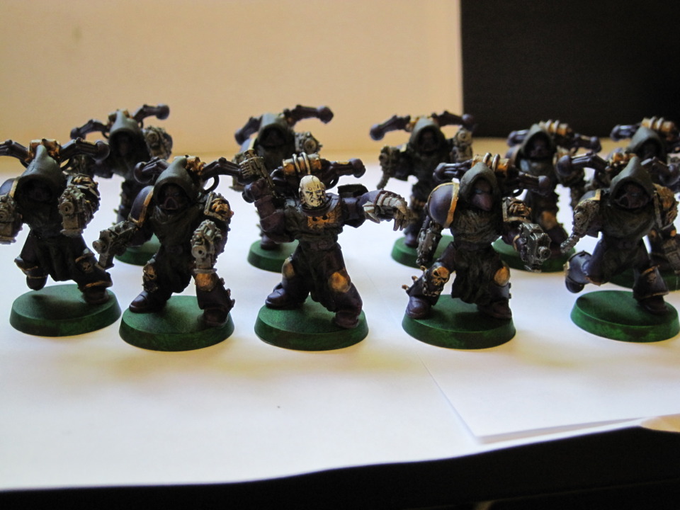 My counts-as Berzerkers. In the pre-Heresy EC colors with dual pistols and green stuff'd robes