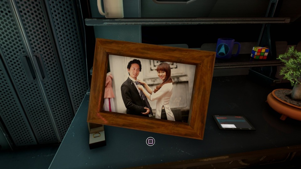 Immediately after I saw this photo of a crewmember with his wife I wondered if the obvious stock photo forgery was meant to be a plot point. Is this dude crazy? Did the computer fabricate this photo to trick me? Or could it be something much more straightforward, like the guy assigned to creating all the in-game props was only given a week to do so.
