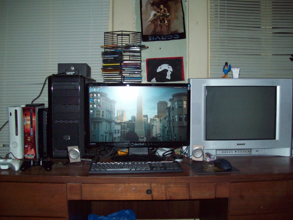  25 inch 1080p monitor used for all systems.