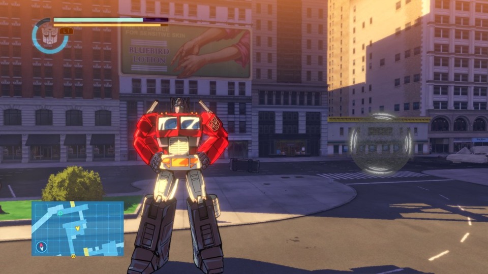 I couldn't get any good screenshots mid-combat, so here's Optimus standing stoically. 