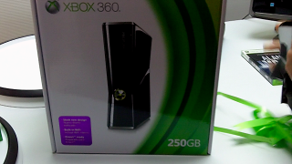 E3 2010 Undercover: New Xbox Unboxing