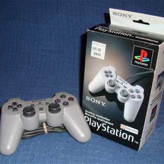 PlayStation Dual Analog Controller